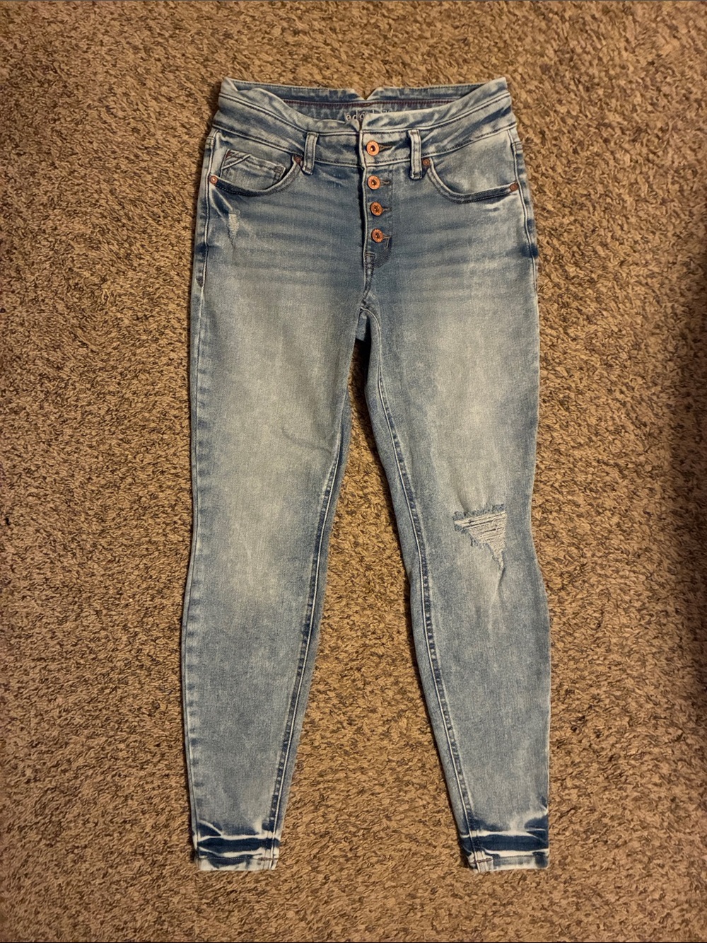 Maurice’s edgely button fly mid rise super skinny jeans -size 6